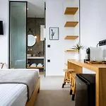 Eleana Hotel