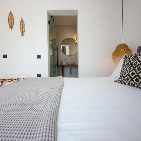 Eleana Hotel *